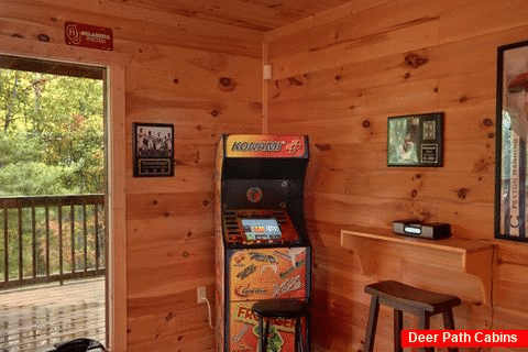 Premium 3 Bedroom Cabin with Video Arcade Game - Fort Knoxx