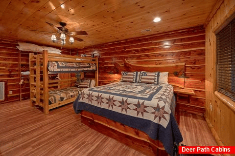 3 Bedroom cabin on the river that sleeps 16 - River Paradise