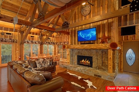 6 Bedroom Cabin on the River with Fireplace - River Mist Lodge