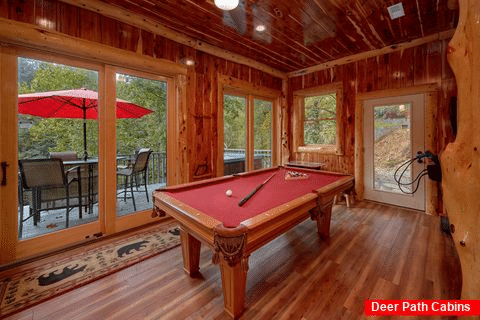 7 bedroom cabin on the river with Pool table - River Mist Lodge
