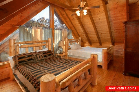 8 Bedroom Cabin Sleeps 28 with Extra Beds - Indoor Pool Lodge