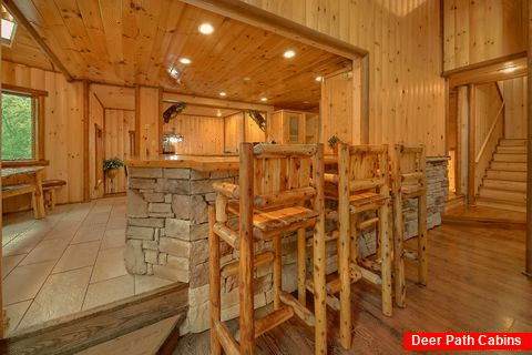 Kitchen for oversize groups in river cabin - River Adventure Lodge