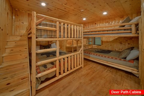 Cabin on the river with Queen bunk bedrooms - River Adventure Lodge