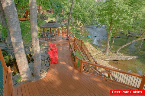 6 Bedroom Cabin Sleeps 20 with Fire Pit on River - River Adventure Lodge