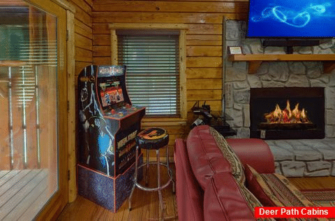 2 bedroom luxury cabin with Arcade Game - River Edge