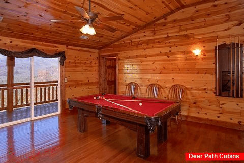 6 Bedroom Cabin with Pool Table and Game Room - Pool and a View Lodge