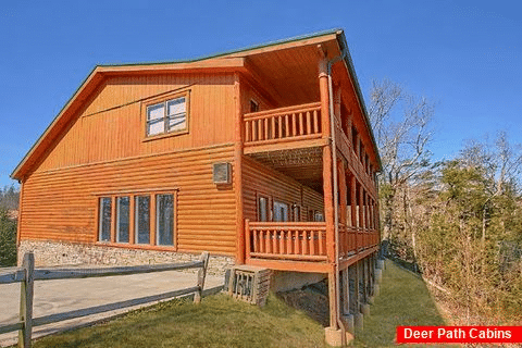 Gatlinburg Cabin with Indoor Heated Pool - Pool and a View Lodge