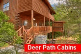Cabin with Grill, Covered porch and Hot Tub
