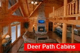 Luxury Cabin with Large Living Room & Fireplace