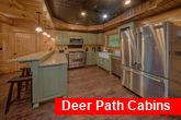 Luxury Cabin with Full Kitchen and Dining Room