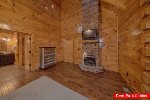 Premium Cabin with Luxury Bathroom and Jacuzzi - Alpine Mountain Lodge