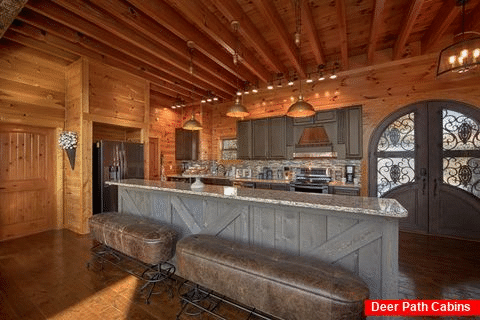 Premium 6 Bedroom Cabin with Luxury Kitchen - Copper Ridge Lodge