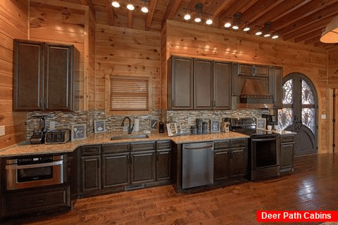 Fully Stocked Kitchen in Premium 6 Bedroom Cabin - Copper Ridge Lodge