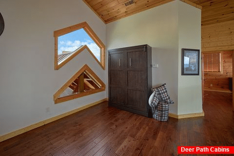Loft with Full size Bed, Arcade and Poker Table - Copper Ridge Lodge