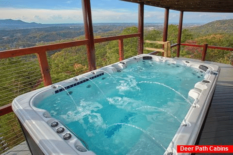 6 Bedroom Cabin with Swim Spa Tub on deck - Copper Ridge Lodge