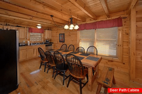 4 Bedroom Cabin with Large Dining Area - Dreamland