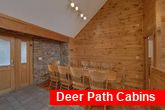 Rustic Cabin with Spacious Dining Room for 10