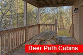 Rustic 4 Bedroom Cabin with Picnic Table