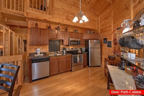 Full Kitchen and Dining Room in 3 Bedroom Cabin - Star Gazer