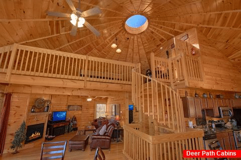 3 Bedroom Cabin with Game Room and Loft - Star Gazer