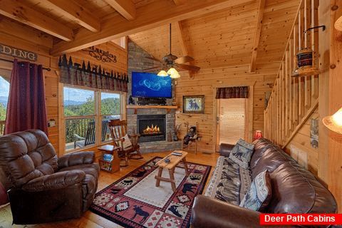 2 Bedroom Cabin with Mountain View and Fireplace - Angel's Landing