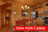 2 Bedroom Cabin with Dining Room and KItchen