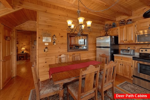 2 Bedroom Cabin with Dining Room and KItchen - Angel's Landing