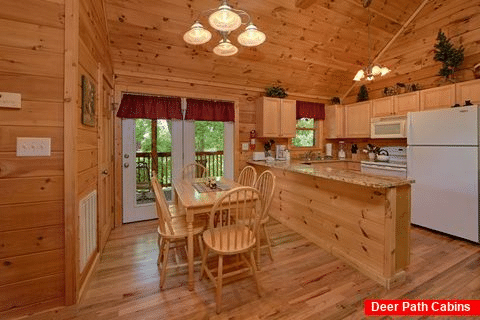 2 Bedroom Cabin with an Eat-In Dining Room - A Cozy Cabin