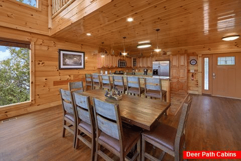 Cabin with Full size dining room and Kitchen - Elk Ridge Lodge