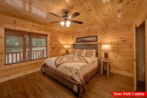 King Bedroom With Private Bathroom and Deck - Elk Ridge Lodge