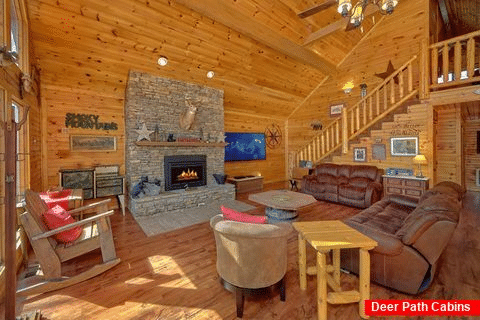 3 Bedroom Cabin with Large Open Space - Simply Incredible