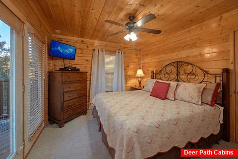 Luxury Cabin Rental with 4 Master Suites - Knockin On Heaven's Door