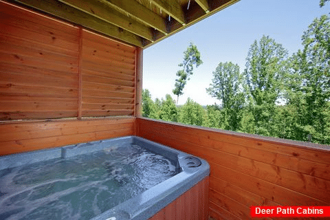Luxury Cabin with Hot Tub and Resort Pool - Knockin On Heaven's Door