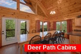 7 Bedroom Cabin with Spacious Dining Room for 14
