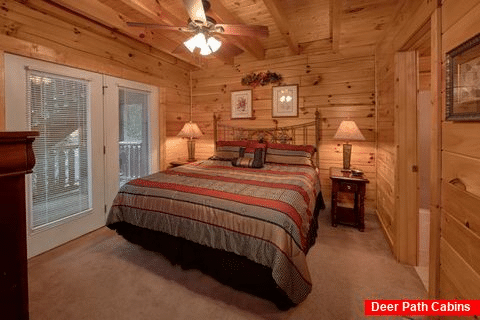 Spacious 7 Bedroom Cabin with 6 King beds - Smoky Mountain Lodge