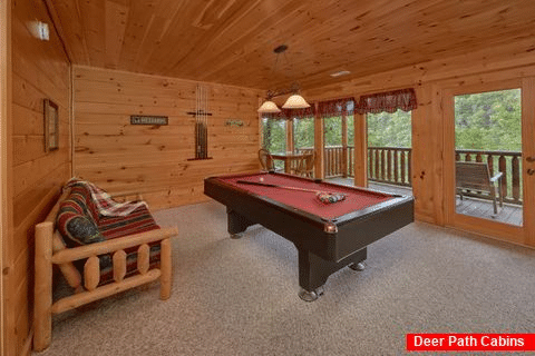 2 bedroom Cabin with Game Room and Pool Table - Radiant Ridge