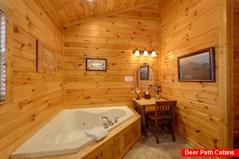 Main Floor Master Suite with Full Bath Room - Cherokee Hilltop