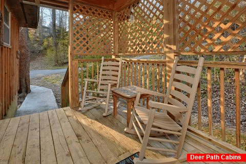 Affordable 1 Bedroom Cabin Near Pigeon Forge - Gray's Place