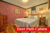 2 Bedroom Cabin with Queen Bed Sleeps 4