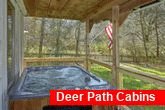 2 Bedroom Cabin with Hot Tub and View of River