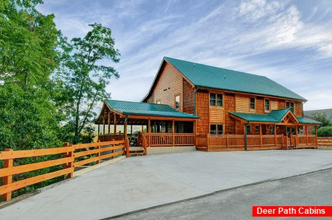12 bedroom cabin with Mountain Views - Dream Maker Lodge