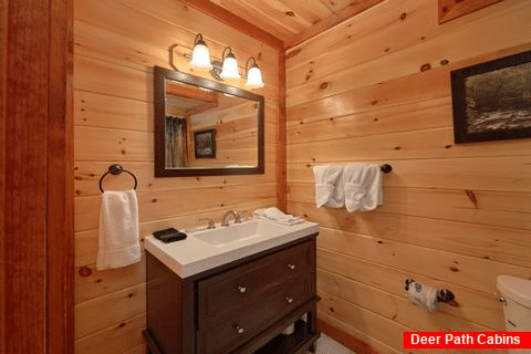 12 bedroom cabin with Fire Pit and 2 Grills - Dream Maker Lodge