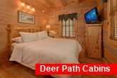 1 bedroom cabin with Private queen bedroom