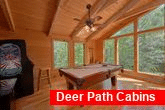 Private cabin with Pool table and Game room Loft
