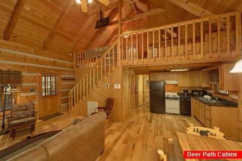 1 Bedroom Cabin with a Gas Fireplace and Loft - Turtle Dovin'
