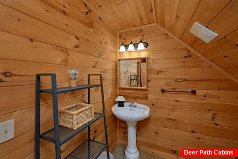 Cabin with 4 Master Bedrooms and Private Baths - Amazing Views to Remember