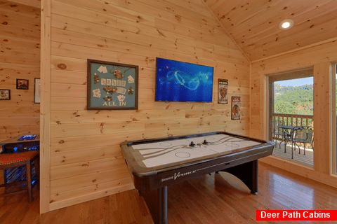 Game Room with Air Hockey, Pool Table - Swimming Hole