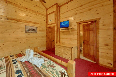 8 Bedroom Cabin with walk-in showers - Marco Polo