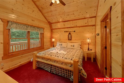 8 Bedroom Cabin with over-sized King Bedrooms - Marco Polo