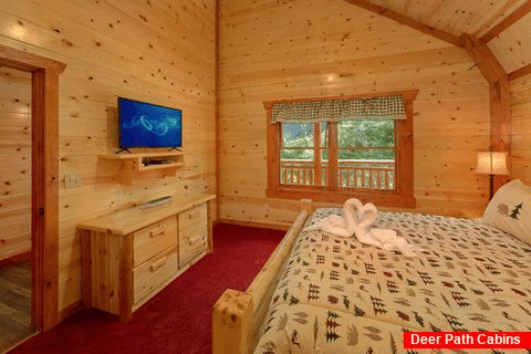 8 Bedroom Cabin with Flat-Screen TVs - Marco Polo